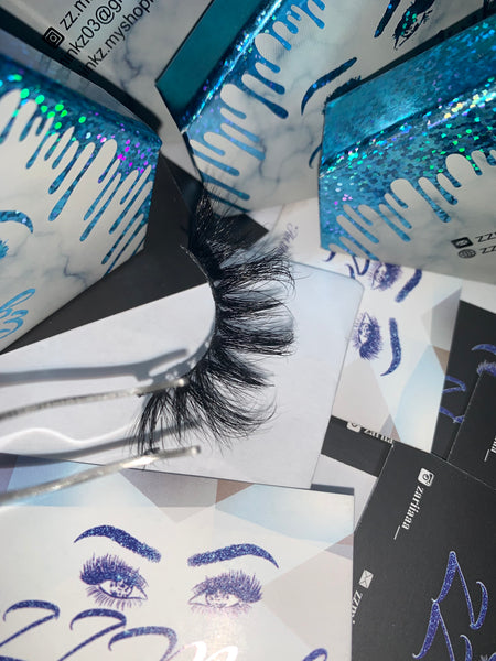 “Bella” Mink Lash (25MM)