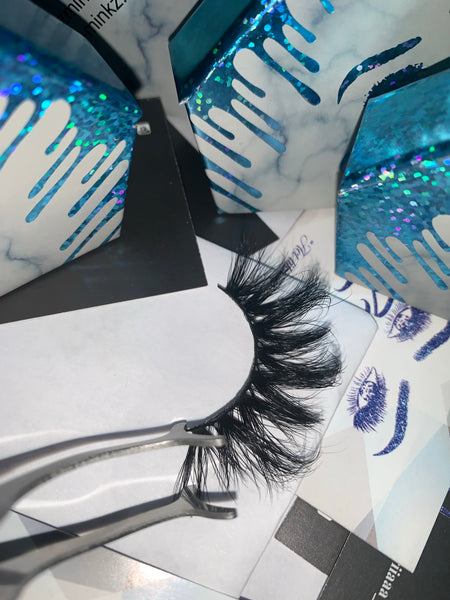 “Bella” Mink Lash (25MM)